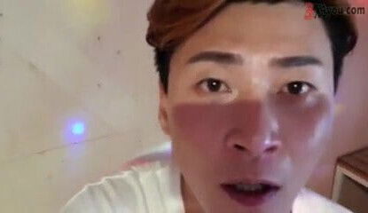 thicc asian girls kissing bathtub