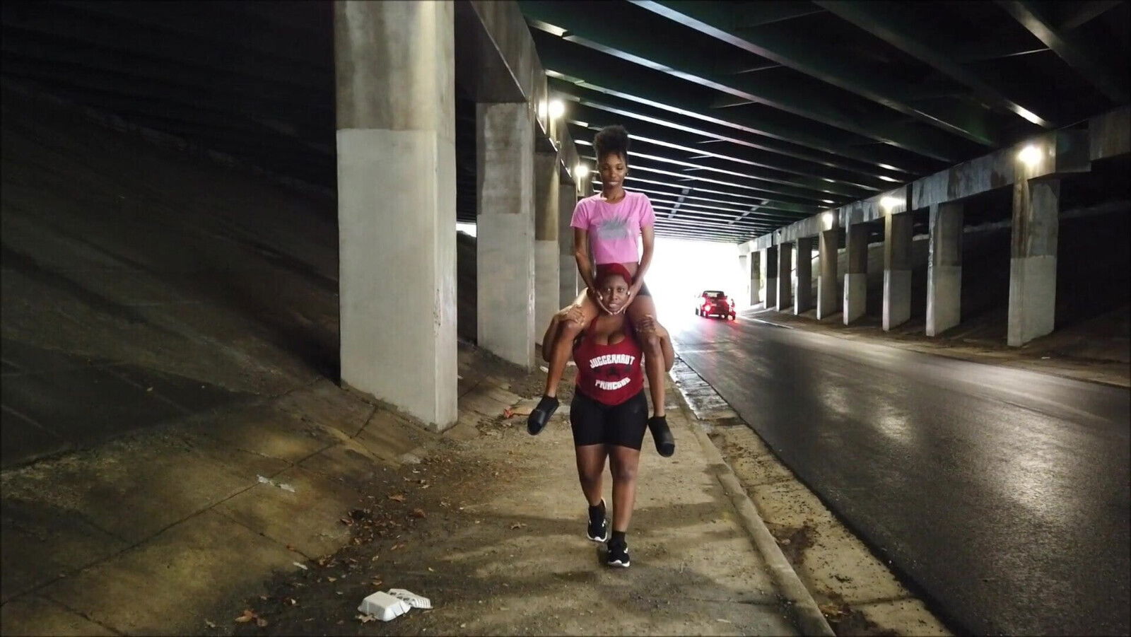 Brenda Renee Goddess Luxxx, SUPER Busty Lift Carry