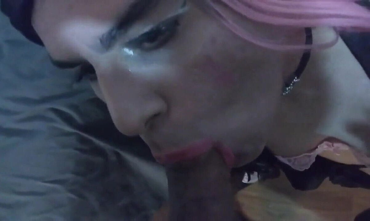 Oscarina Grandeas takes facial