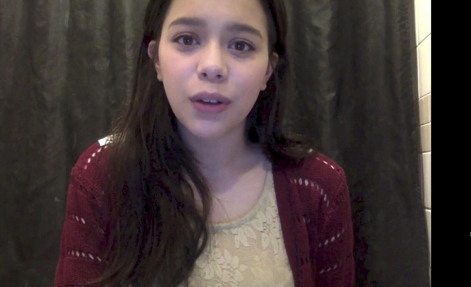 Benevolent Female Oratory Dominating Submissive