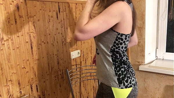 Paid Courier With Tight Pussy Blowjob Russian Amateur With Dialogue