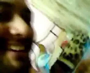 Sexy Andhra girl gets sucked fucked