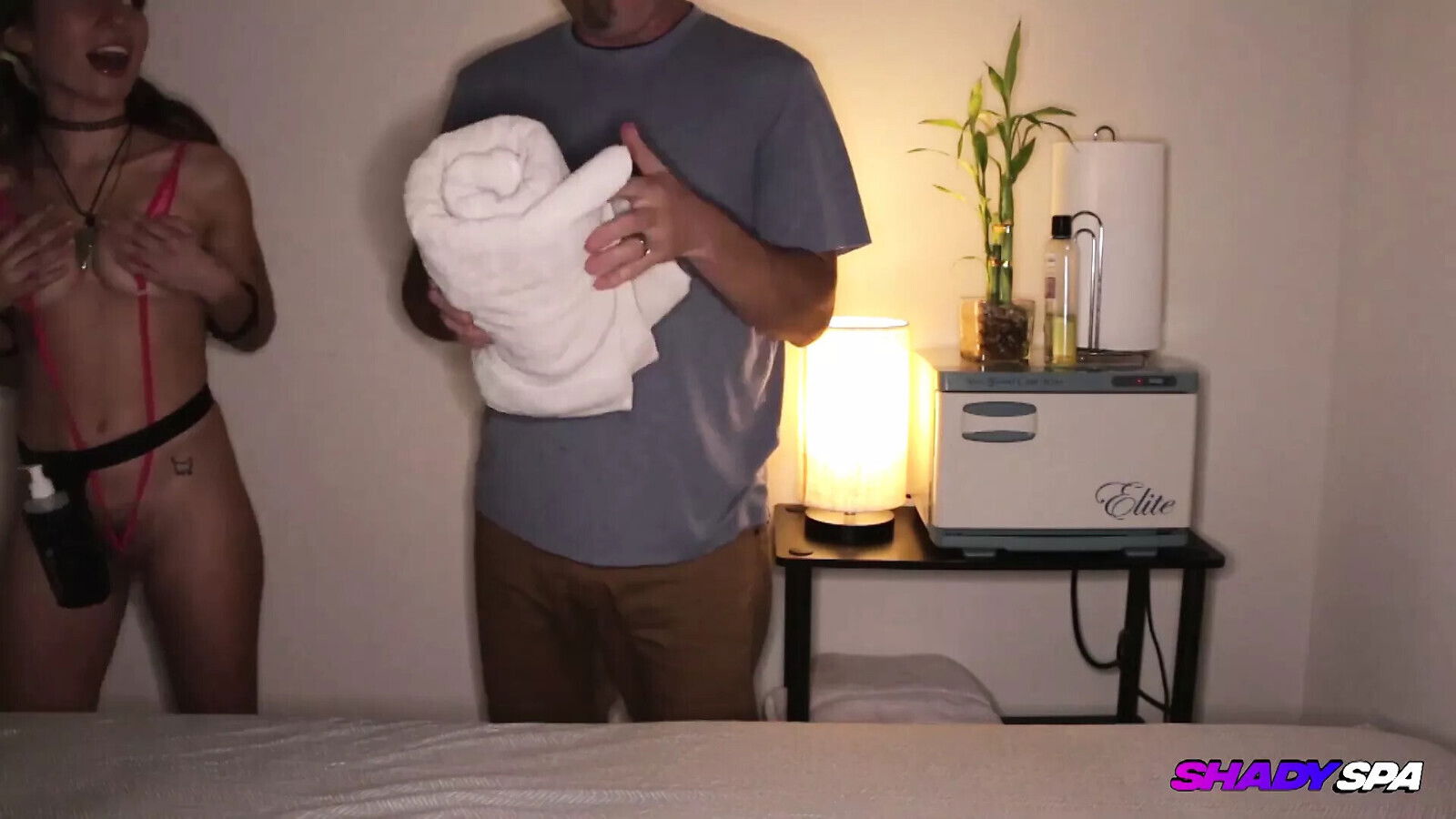 Bailey from Shady gives incredible blowjob