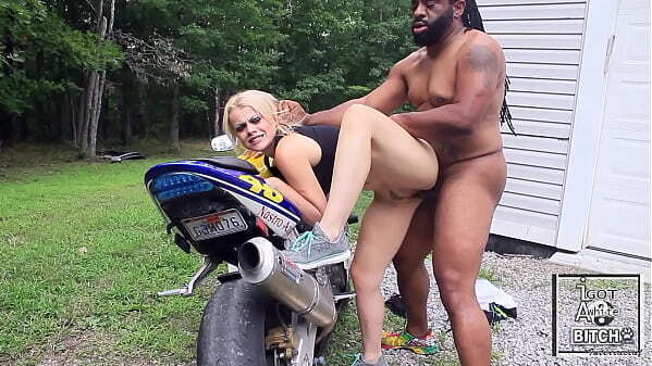 whoe fucks nadia white motorcycle