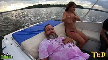 paola gurgel aprontando polpa barco represa guarapiranga samuray farias