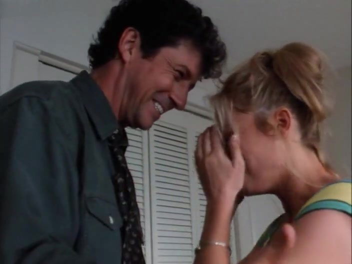 Charlotte Ross,Dedee Pfeiffer in A Kiss So Deadly (1996)