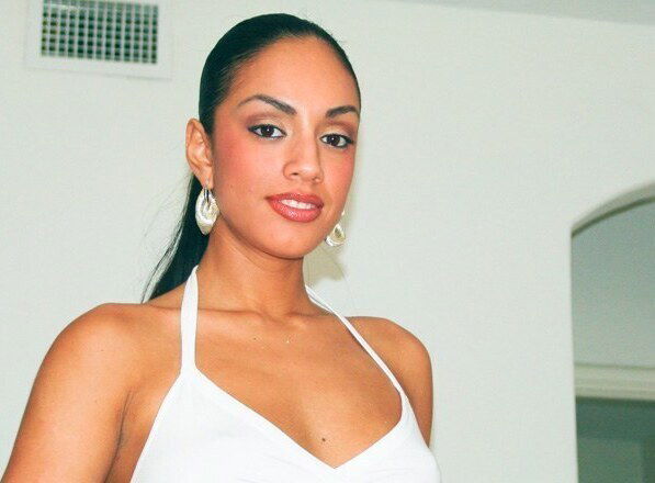 Love A Latina With A Huge Ass!