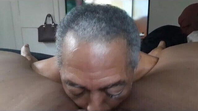 gave Sweetlips Murphy good morning surprise