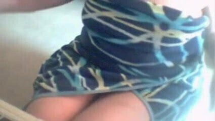 Quand maman sexy tripote tranquillement