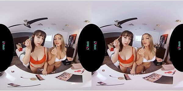 VRHUSH Kayley Gunner &amp_ Jenna Noelle have Christmas surprise