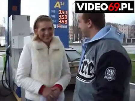 Polskie porno Przygoda hostessą stacji benzynowej