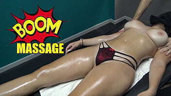 Sexy Colombian Booty Model Came Massage with Seduce Masseur only!