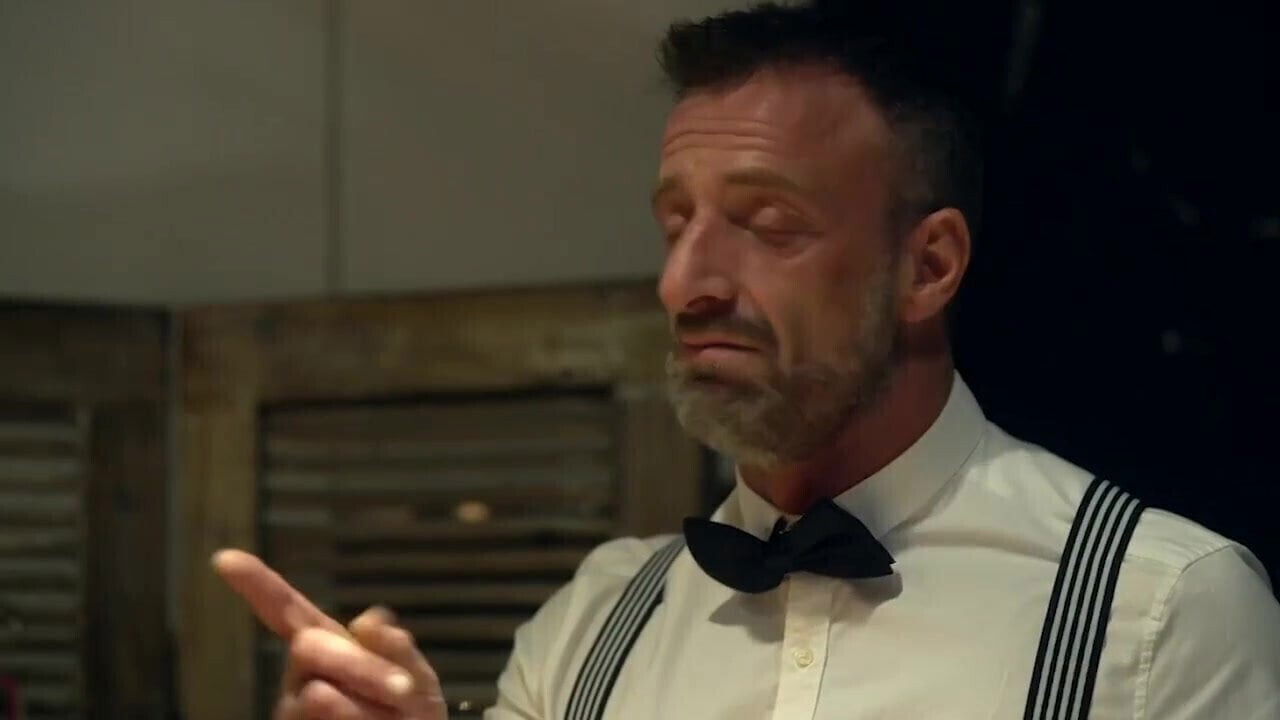 Jeune salope aime queue