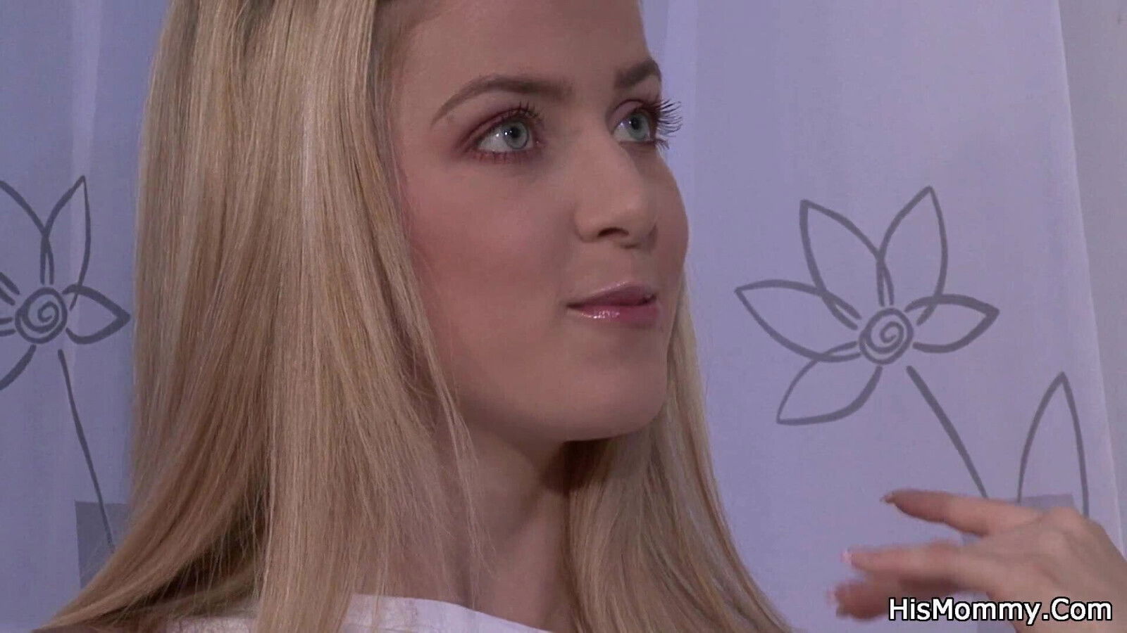 stepMom teen lesbian have kitchen