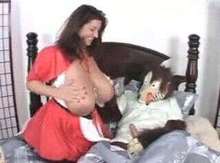 petit chaperon rouge aime bite