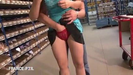 Brunette French MILF gets