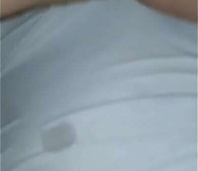 Empleada ganas leche.