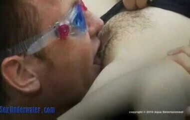 Jade Goes Under Water Mouth Pussy