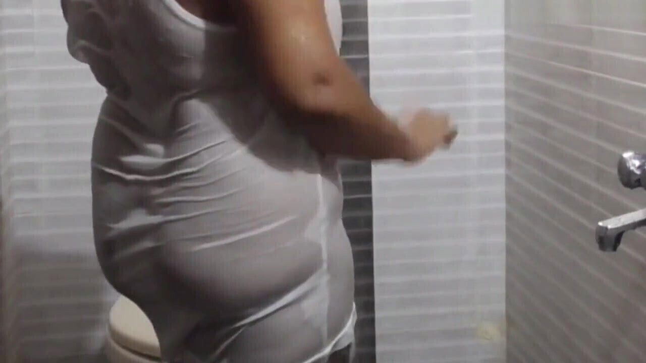 After Bathing Hubby Fucks hard Cums