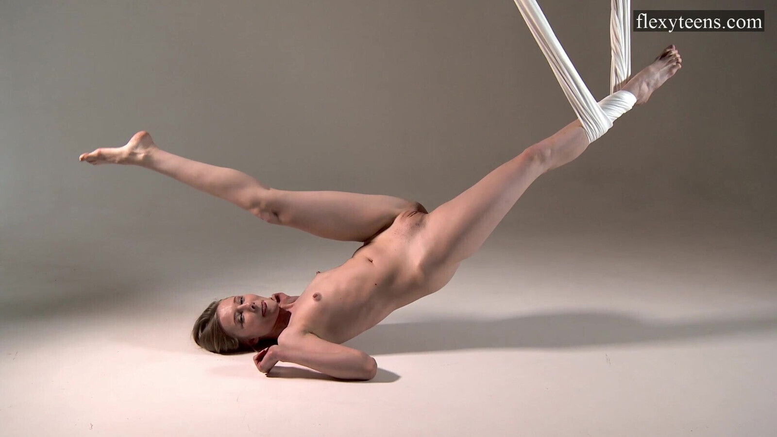 Sofia Zhiraf, super flexible young