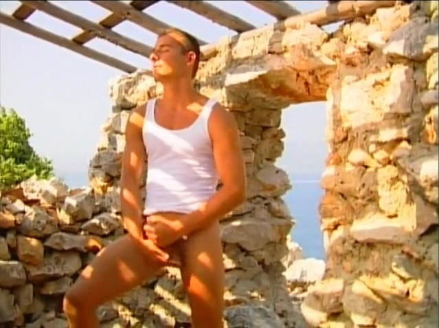 Roberto's Heavy Ballsacks Are In Need Of Serious Relief