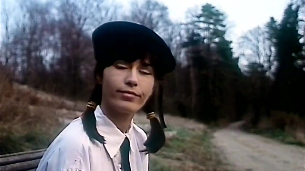 Julia Perrin, Dominique Saint Claire Cathy Stewart Pension Fesses Nues (1980)