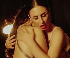 WHITE NITTIE MOSTRANDO COMO SEXO L&Eacute_SBICO ESTILO CANCERIANO