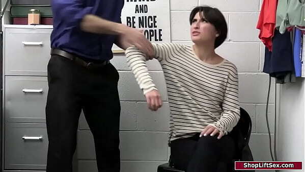 European teen deepthroats officers