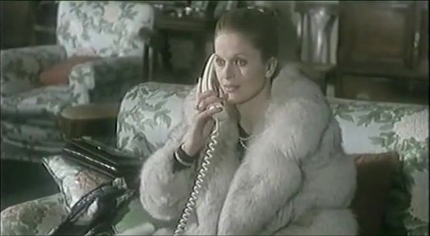 Nadiuska,Barbara Rey,Karin Schubert,Unknown in La Muerte Ronda A MÃ³Nica (1976)