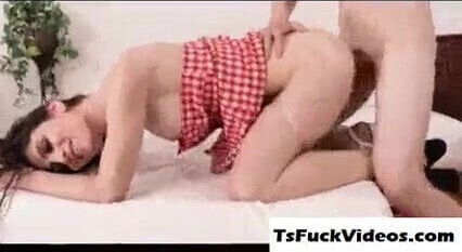 huge trans hottie loves massive dick inside tigh