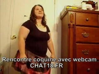 Femme ronde pour caresses chez