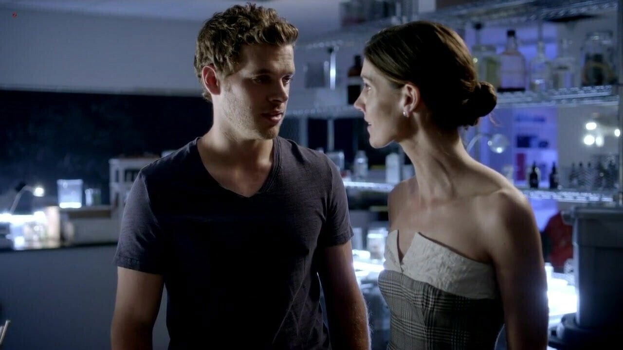 Hollie Stenson Gets Fucked Science (Femme Fatals)