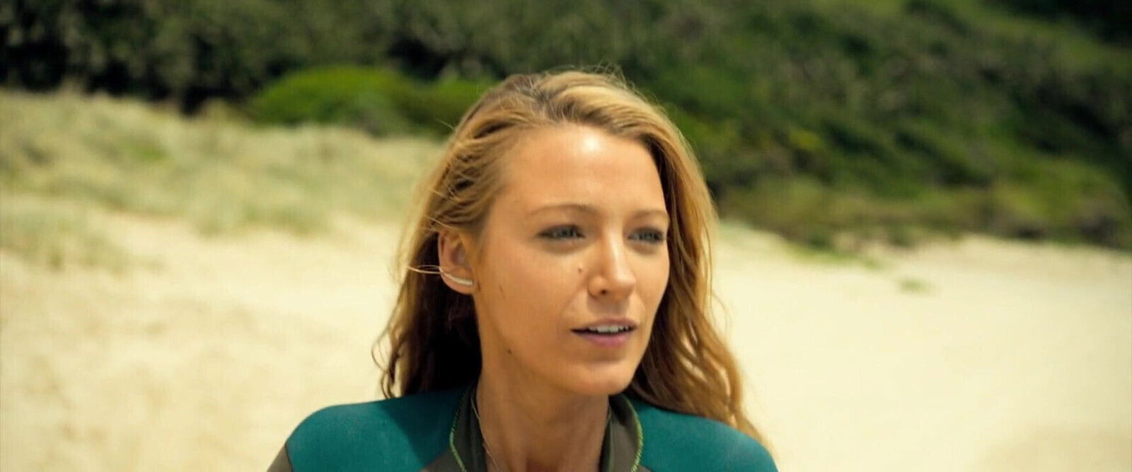 Blake Lively Shallows (2016)