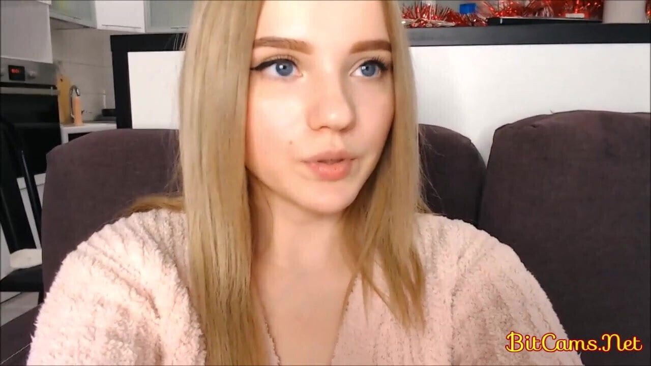 Young girl nude room