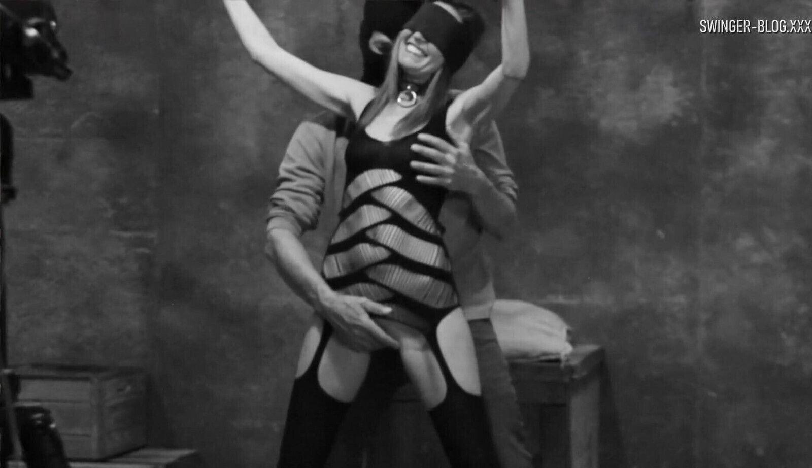 Blindfolded amateur MILF gets pussy teased BDSM video