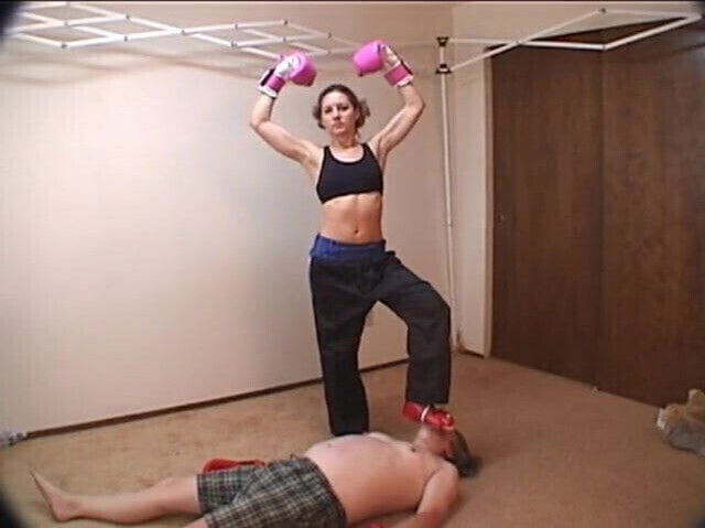 mixed foot face victory pose