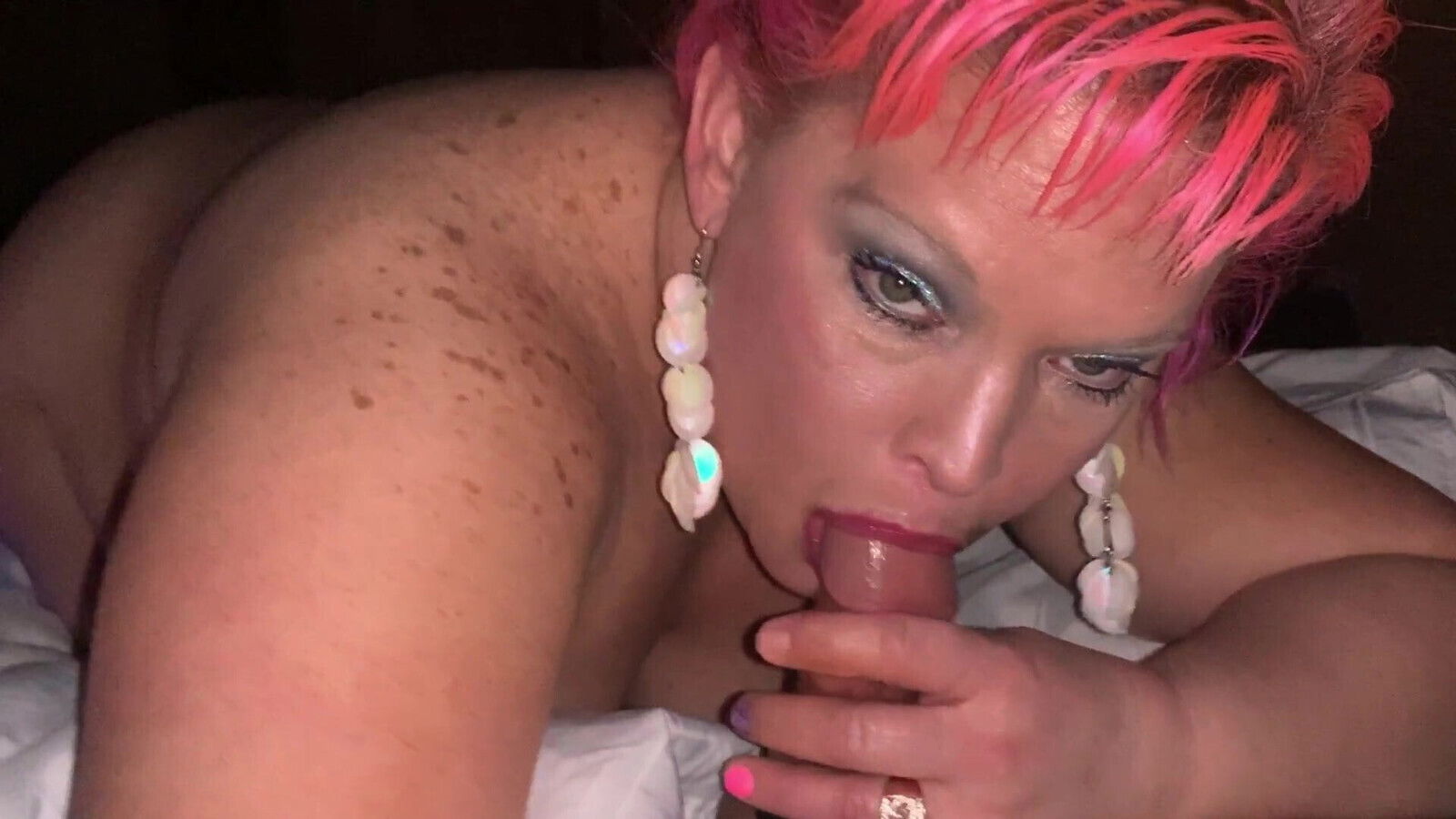 DALLAS PAWG SUCKS RENT MONEY