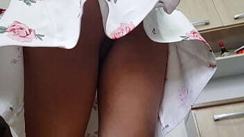 Upskirt a una amiga de la universidad. Sin calz&oacute_n