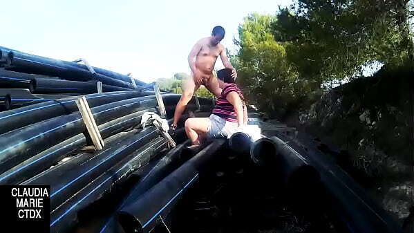 gorda tambi&eacute_n folla entre tubos cuando ganas sexo