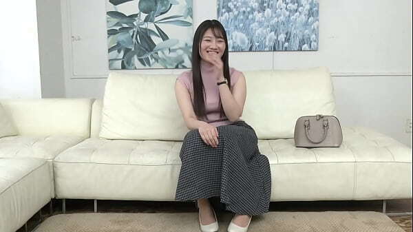 初撮り人妻ドキュメント　真崎美南