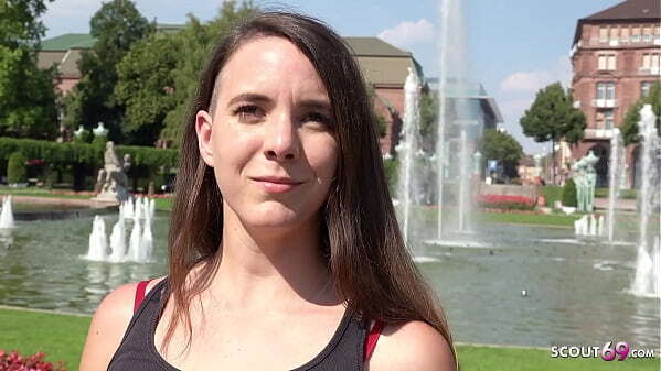 GERMAN SCOUT ECHTER ORGASMUS OUTDOOR F&Uuml_R TEEN MINA STRASSEN CASTING