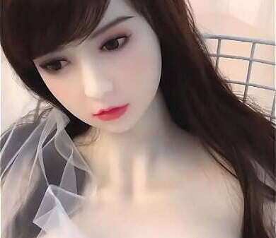 doll (Sabina)