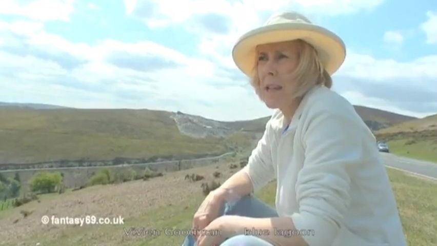 Hazel May, Vivien Goodman Goes Naked Outdoors