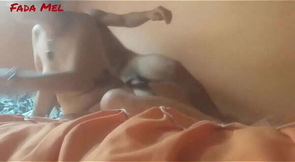 Sobrinho Ninfeto anos agora s&oacute_ quer saber chupar comer minha Buceta. Completo