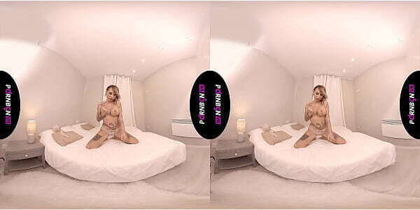 PORNBCN Milf espa&ntilde_ola madura masturba come polla mientras fuma footjob ENLACE FULL --&gt_