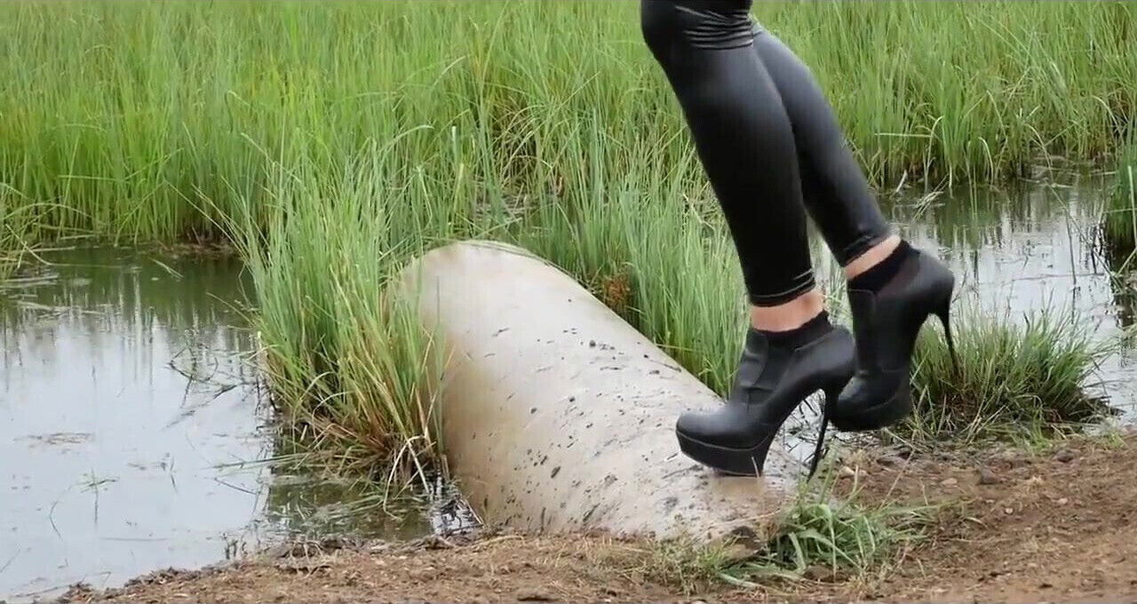 Kristina Whore Boots,