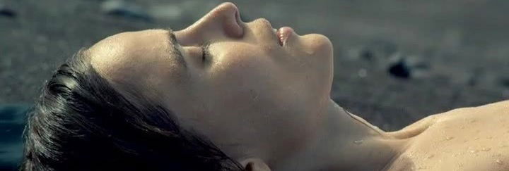 Elena Anaya in Hierro (2009)