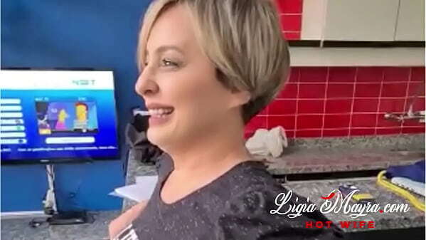 Enquanto soca chupo outro www.ligiamayra.com