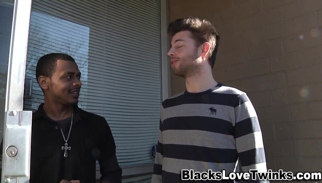 Ebony twink bangs sperms whitey