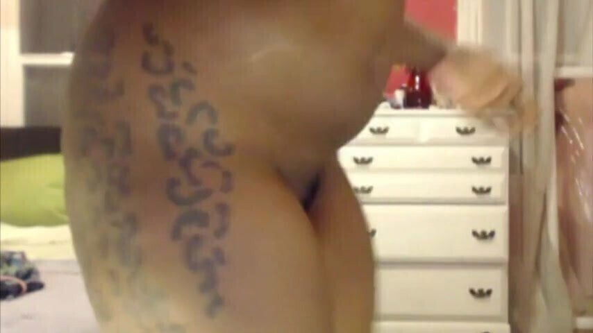 Heavy African goddess Marley flexing virgin anus close-up